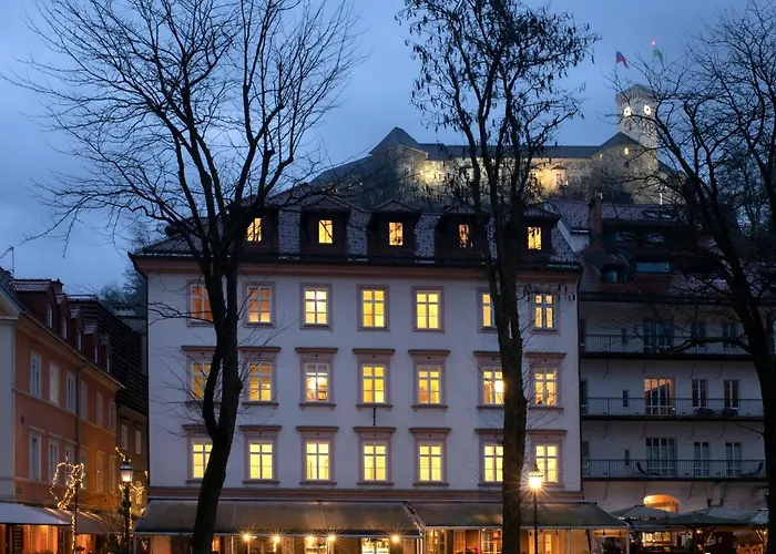 Julija&Robert\'S Riverview Apartments And Rooms