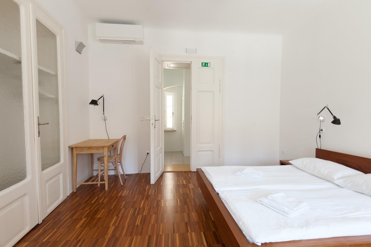 Homestay Julija&robert's Riverview And