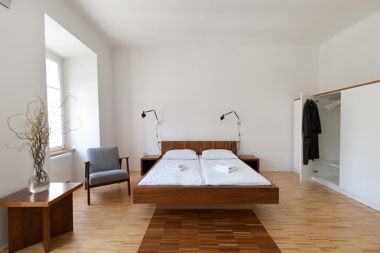 Julija&robert's Riverview And Homestay Ljubljana